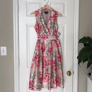 Jessica Howard midi dress